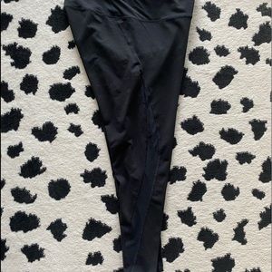 Old Navy Performance Leggings with Mesh Detail